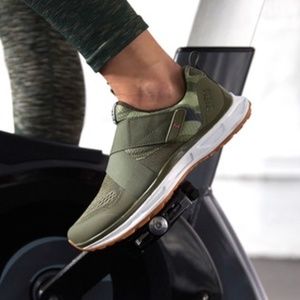 TIEM camo spin cycling shoes